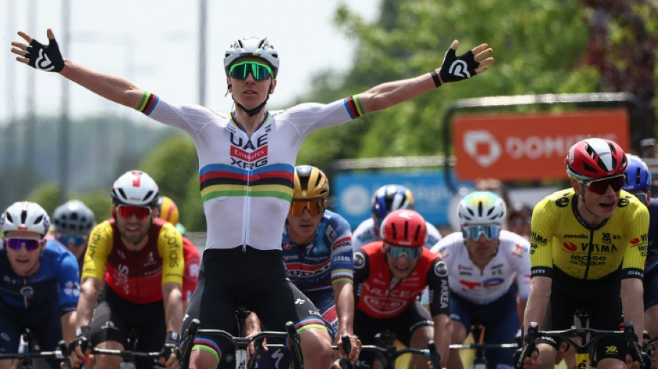 Cyclisme: Pogacar frappe d'entrée