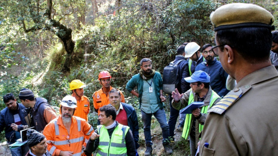 Los rescatistas perforar&aacute;n otro pozo para sacar a 41 obreros atrapados en India