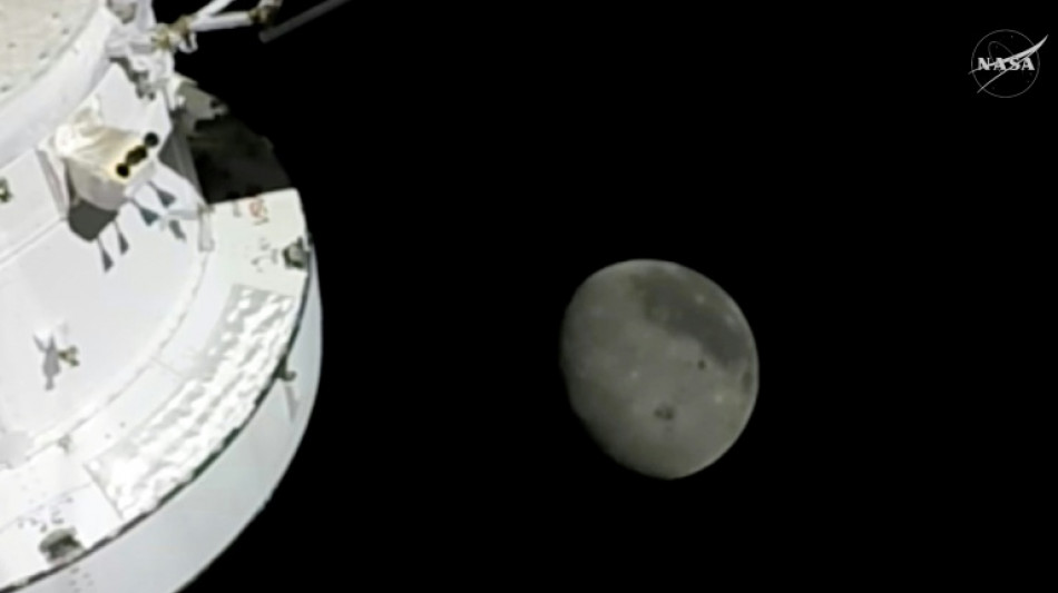 Artemis-2-Astronauten nach Rekord auf dem R&uuml;ckweg zur Erde