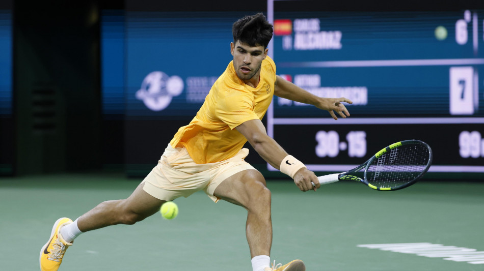 Tennis: Indian Wells, Alcaraz in rimonta si guadagna gli ottavi