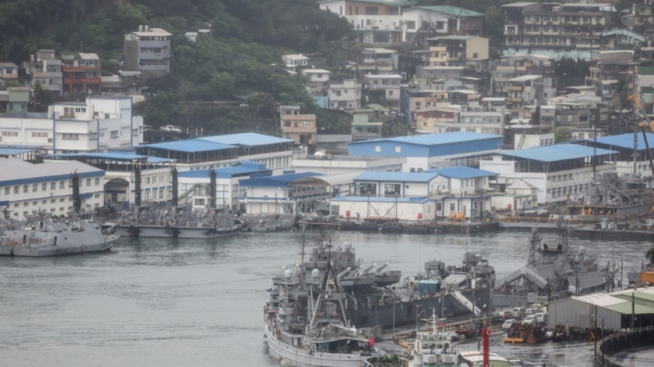 China anuncia exercícios militares para simular bloqueio de Taiwan