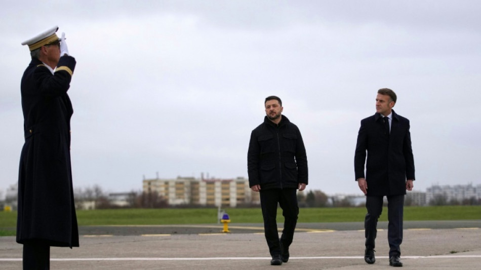 Selenskyj zu Besuch in Frankreich eingetroffen 