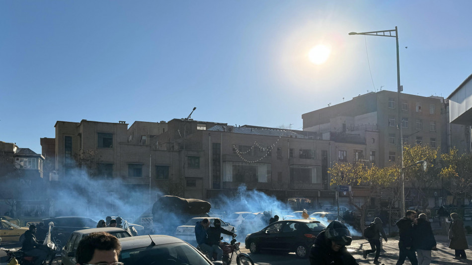 Media, in Iran almeno 20 morti dall'inizio delle proteste