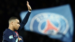 Foot: Kylian Mbapp&eacute; officialise son d&eacute;part du Paris SG 