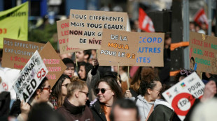 Education: le public dans la rue, le priv&eacute; dans le viseur de d&eacute;put&eacute;s