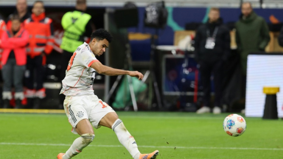 Bayern vence Eintracht Frankfurt (3-0) com 2 gols de Luis D&iacute;az e dispara na Bundesliga