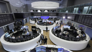 Borsa: l'Europa conclude in rialzo, Francoforte +0,57%
