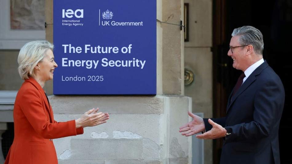 Reino Unido e UE celebram 'nova era' e 'momento histórico' após acordos alcançados em Londres