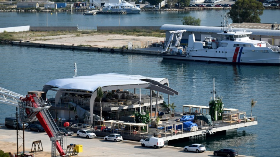 Controversial floating beach unveiled off French Riviera