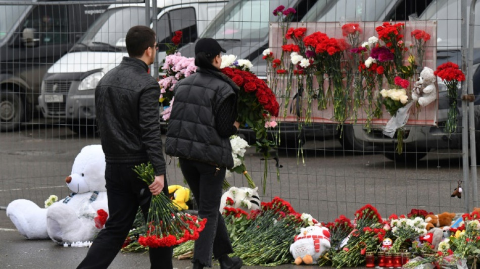 Dia de luto nacional na R&uacute;ssia ap&oacute;s massacre em casa de shows
