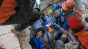 La joven Melda sali&oacute; con vida de los escombros en Turqu&iacute;a