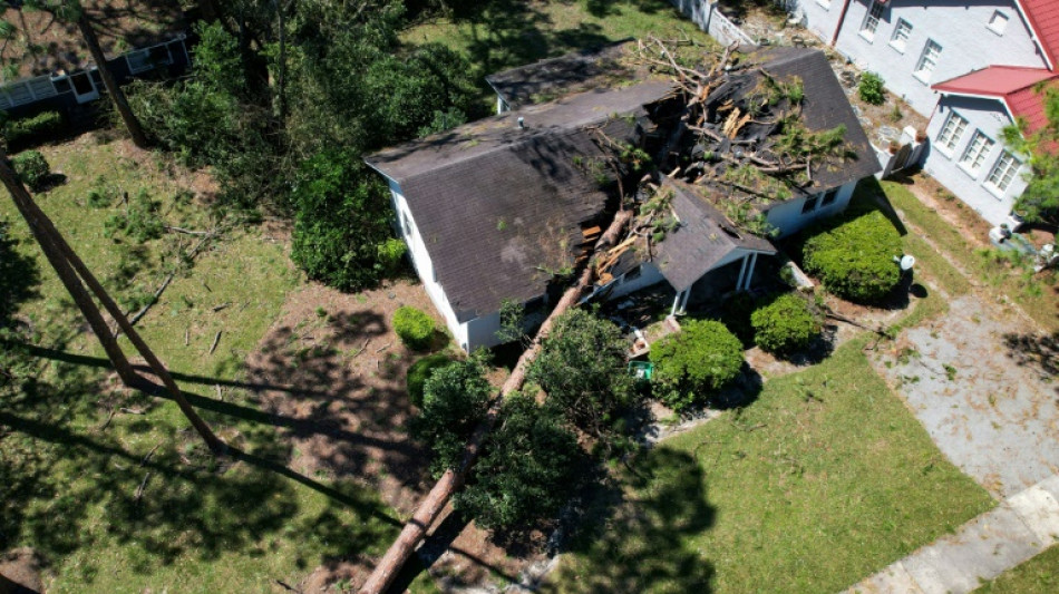 Al menos 93 muertos en EEUU tras el devastador paso del hurac&aacute;n Helene