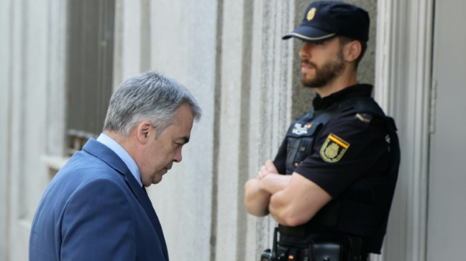 Libertad provisional para el ex n&uacute;mero tres del Partido Socialista espa&ntilde;ol, investigado por corrupci&oacute;n
