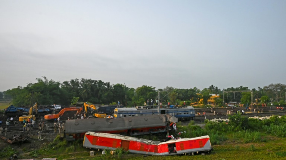 Minister: Bahnungl&uuml;ck in Indien durch Fehler im Signalsystem verursacht