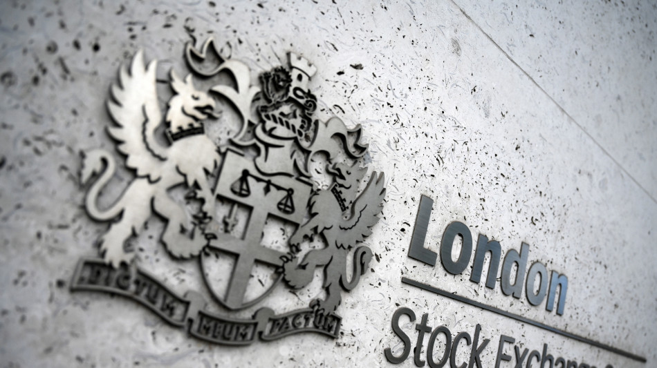 Borsa: l'Europa conclude positiva, Londra +0,1%
