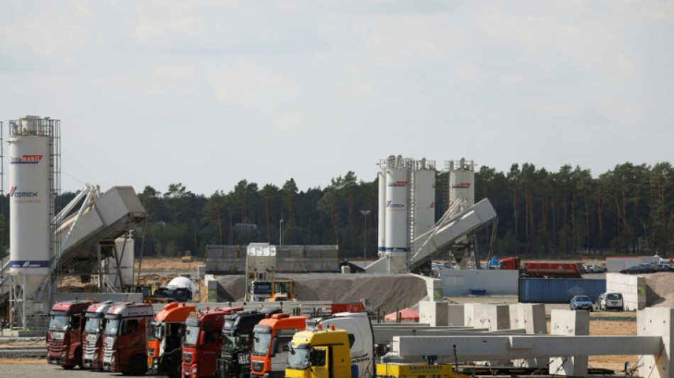 Polizei l&ouml;st Protestcamp gegen Tesla-Erweiterung in Brandenburg auf