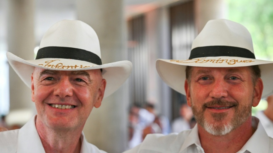 Infantino diz estar "muito tranquilo" em rela&ccedil;&atilde;o ao M&eacute;xico sediar Copa, apesar da onda de viol&ecirc;ncia