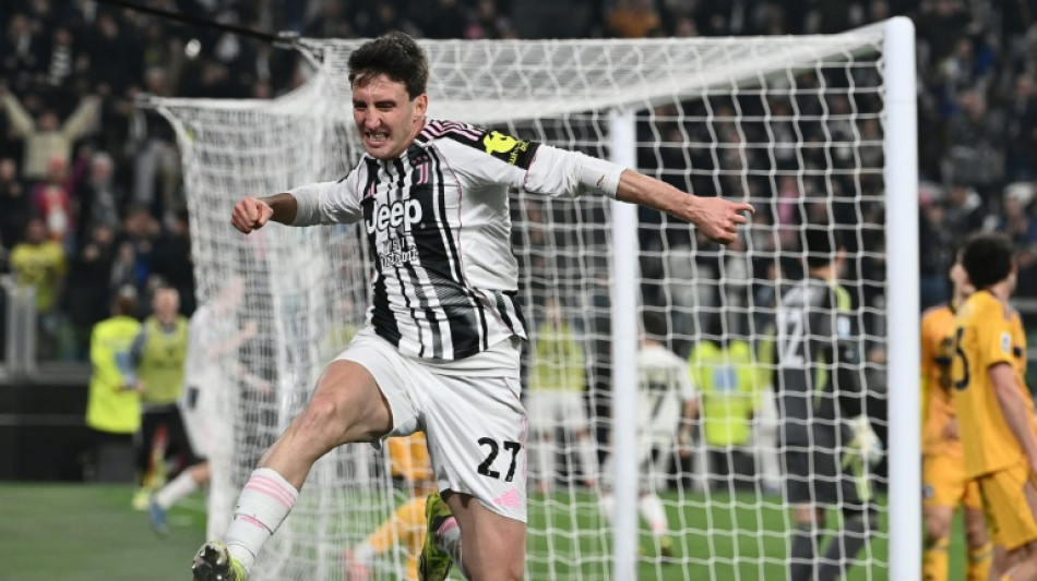 Como boost Champions League bid, Juve back to winning ways