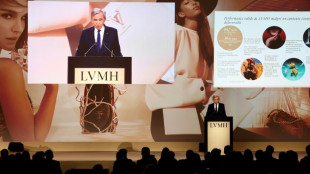 D&eacute;poss&eacute;d&eacute; de sa fortune, un h&eacute;ritier d'Herm&egrave;s attaque LVMH et Bernard Arnault pour 14 milliards d'euros
