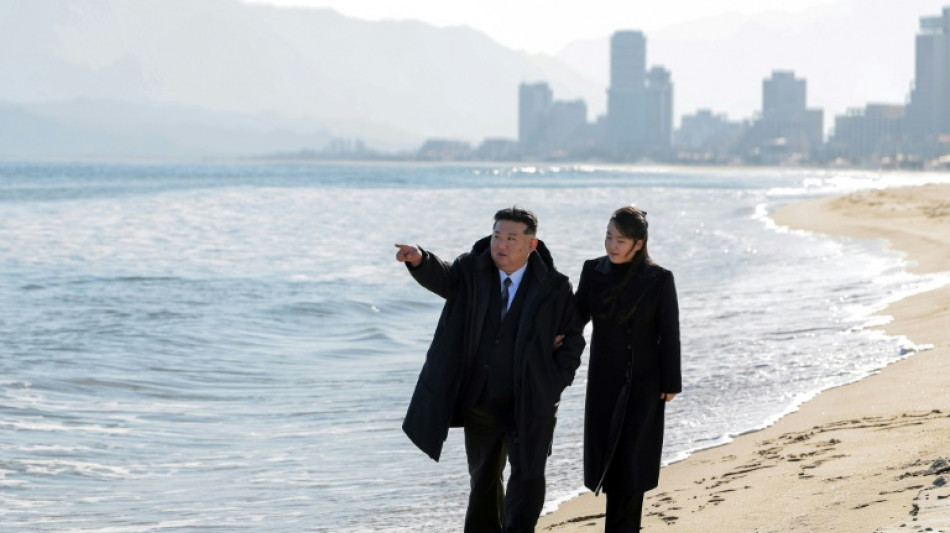 Corea del Norte presenta proyecto de complejo tur&iacute;stico frente al mar