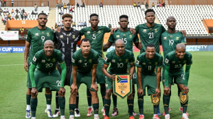 &Aacute;frica do Sul &eacute; punida por escala&ccedil;&atilde;o irregular e se complica nas Eliminat&oacute;rias