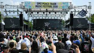 A la fronti&egrave;re intercor&eacute;enne, des festivaliers chantent la paix sans croire &agrave; la r&eacute;unification