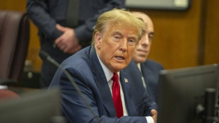 Juiz de Nova York multa Donald Trump em US$ 355 milh&otilde;es por fraude fiscal