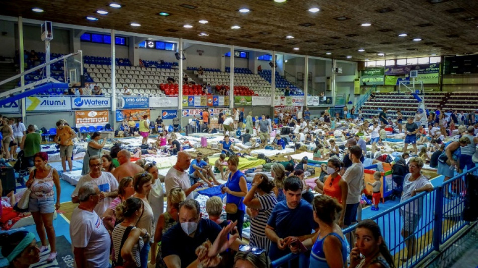 Waldbr&auml;nde auf Rhodos f&uuml;hren zu Griechenlands bisher gr&ouml;&szlig;ter Evakuierungsaktion