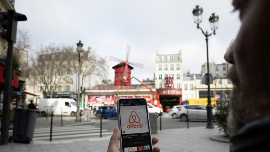 Veintis&eacute;is hoteles denuncian a Airbnb en Francia por "competencia desleal"