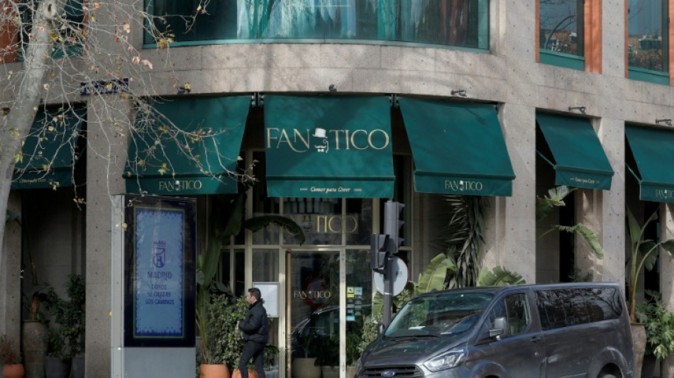 Duas semanas ap&oacute;s trag&eacute;dia na Su&iacute;&ccedil;a, velas pirot&eacute;cnicas causam inc&ecirc;ndio na Espanha