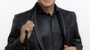 Pupo festeggia 70 anni e 50 di carriera