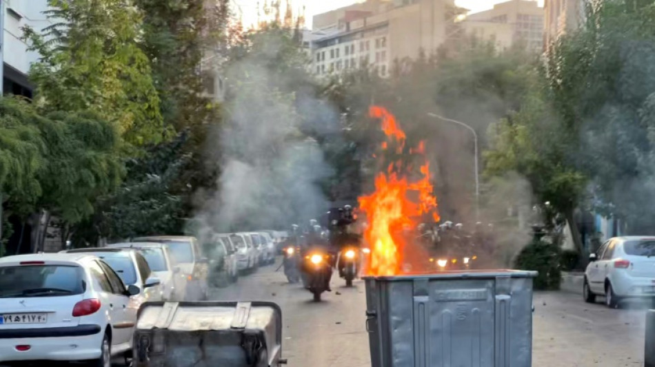 Al menos ocho muertos en protestas en Ir&aacute;n tras la muerte de una joven que hab&iacute;a sido detenida