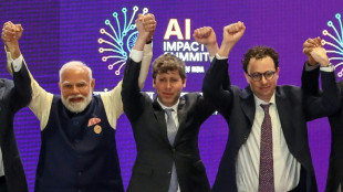 El jefe de OpenAI defiende la regulaci&oacute;n urgente de la IA y dirigentes piden democratizar esa tecnolog&iacute;a