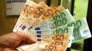 Istat, a novembre l'import extra Ue -7,4% su mese e -11,3% annuo