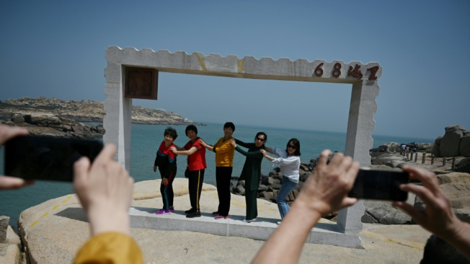 China promete represalias a empresas que vendan armas a Taiw&aacute;n tras un acuerdo de EEUU