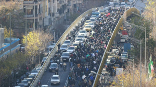 Estudantes se unem aos protestos contra o custo de vida no Ir&atilde;