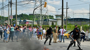 Motim carcer&aacute;rio no Equador deixa tr&ecirc;s detentos mortos e seis feridos
