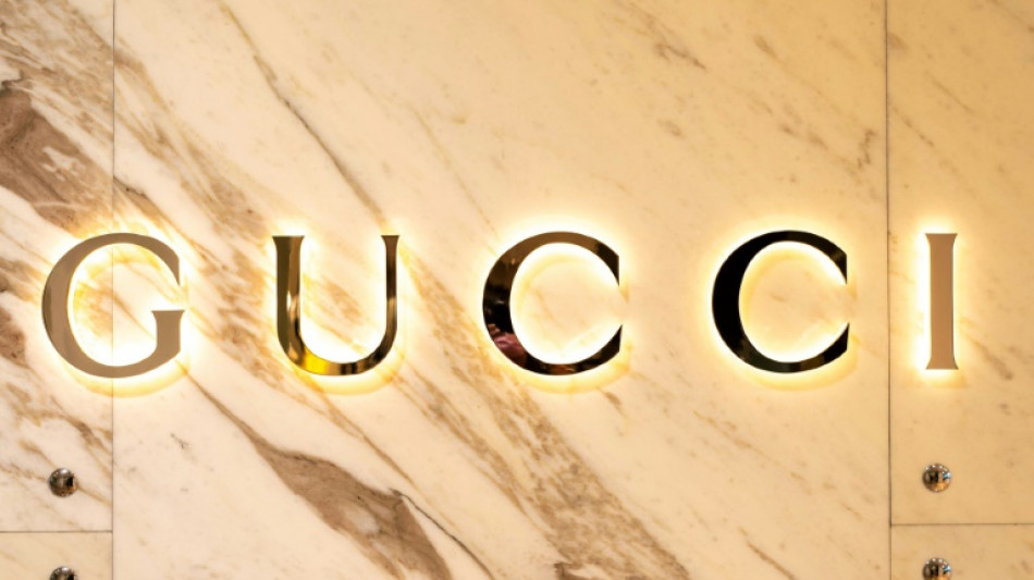 El&eacute;gance sophistiqu&eacute;e et touches de fantaisie pour l'homme Gucci 
