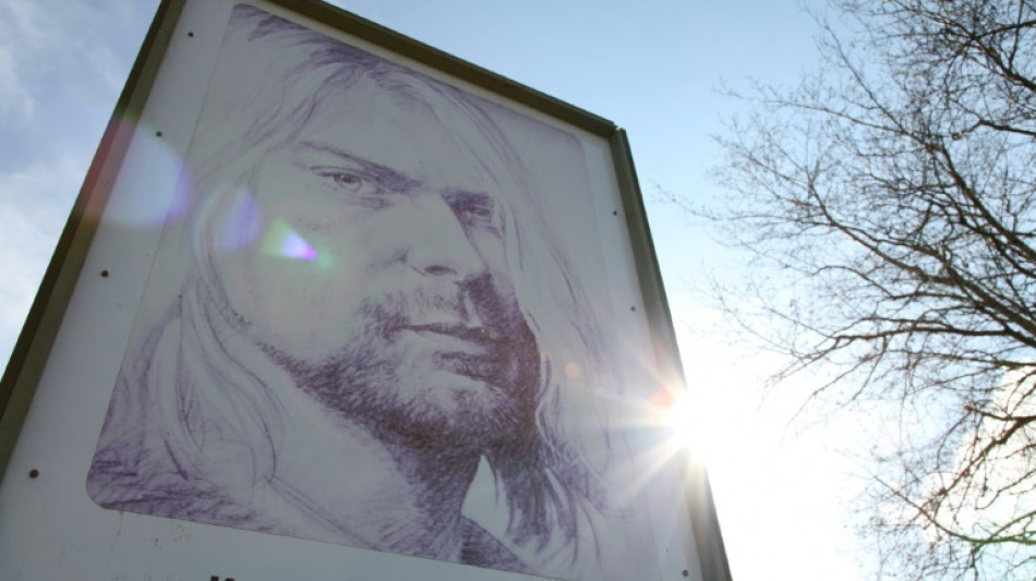 Etats-Unis: la justice rejette la plainte du b&eacute;b&eacute; de l'album de Nirvana devenu grand