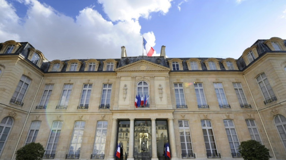 450 invit&eacute;s, 21 coups de canons: Macron proclam&eacute; &agrave; nouveau pr&eacute;sident