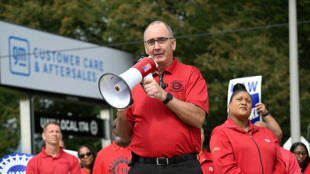 US auto union chief calls on 7,000 more members to strike