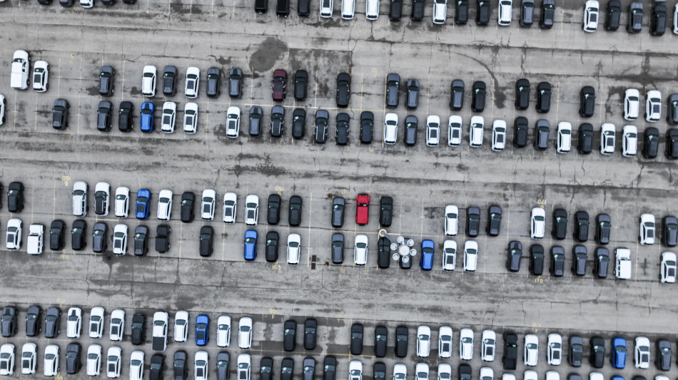 Stellantis a novembre in Europa -2,7% di auto vendute