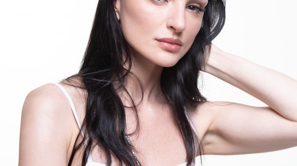 Arisa, il 20 marzo esce il nuovo singolo Il tuo profumo