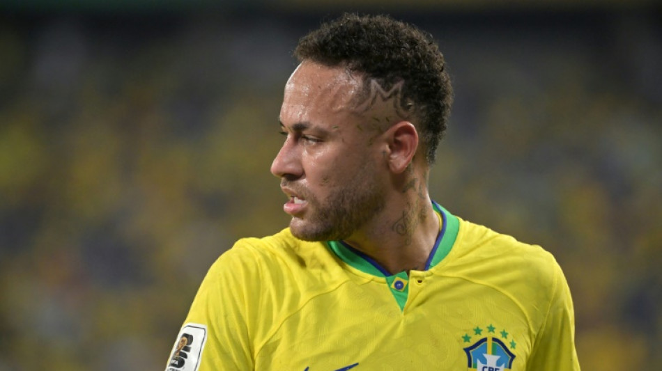 Ex-empregada acusa Neymar de trabalho oculto e pede indeniza&ccedil;&atilde;o de R$ 2 milh&otilde;es