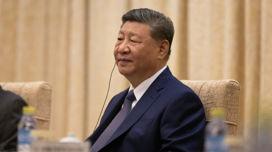 China destituye a un ministro y despoja de su cargo legislativo a un exdirigente comunista