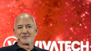 Foot: Jeff Bezos devient actionnaire minoritaire du club anglais de Liverpool (club)