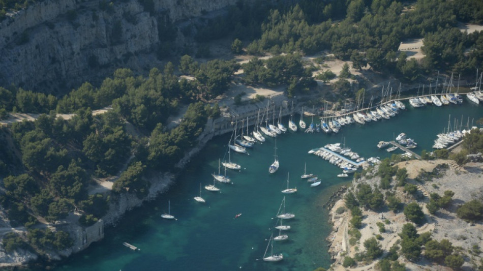 Dans les Calanques pr&egrave;s de Marseille, le fl&eacute;au des locations sauvages de bateaux