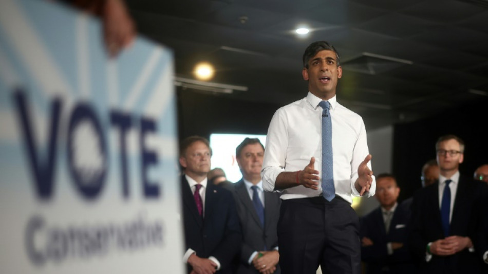 L&eacute;gislatives britanniques: premier duel t&eacute;l&eacute;vis&eacute; entre Sunak et Starmer