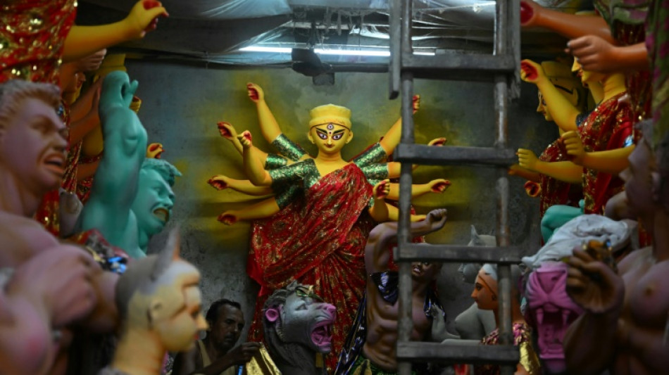 Inmundicia "sagrada" da a las prostitutas indias un controvertido y ef&iacute;mero respeto