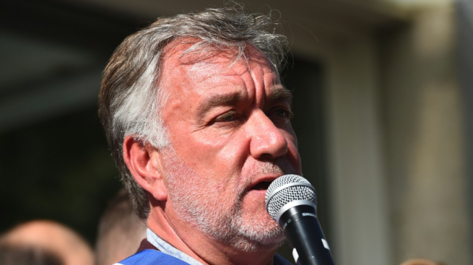 A Saint-Br&eacute;vin, &eacute;lus et citoyens d&eacute;filent en soutien au maire d&eacute;missionnaire